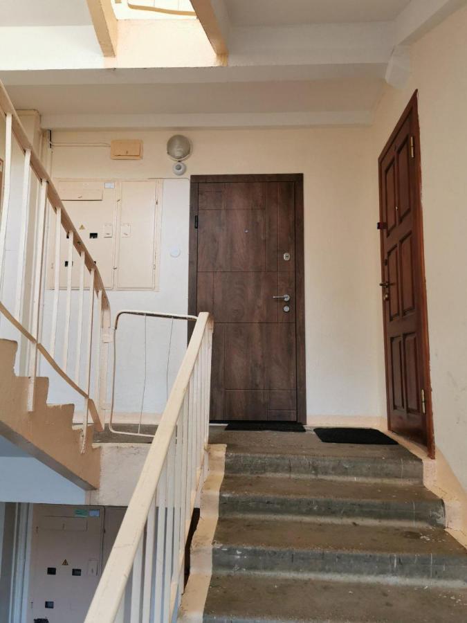 Modern Studio Debreceno, Self-Check-In, Free Parking ไคลเพดา ภายนอก รูปภาพ